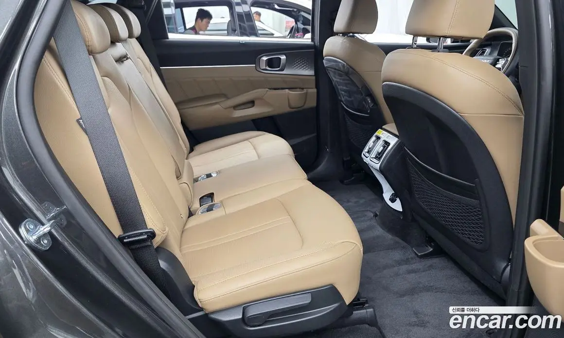 Kia Sorento 2025 1.6 автомат (гидро), фото 11