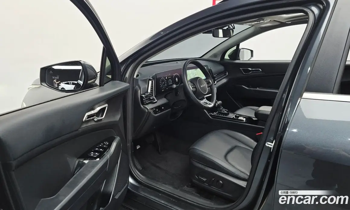 Kia Sportage 2023 1.6 автомат (гидро), фото 13