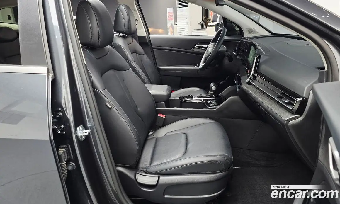 Kia Sportage 2023 1.6 автомат (гидро), фото 16