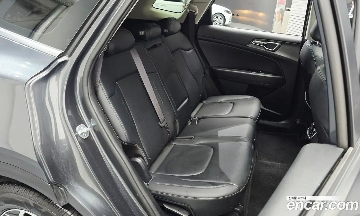 Kia Sportage 2023 1.6 автомат (гидро), фото 17