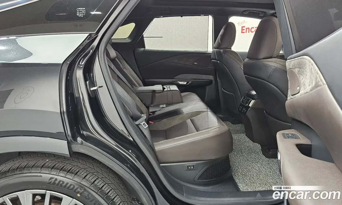 Lexus RX 2023 2.5 автомат (гидро), фото 17