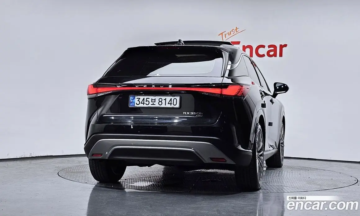 Lexus RX 2023 2.5 автомат (гидро), фото 4
