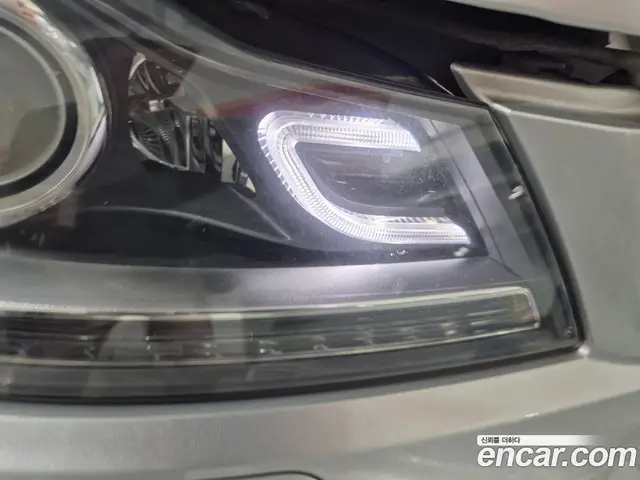 Mercedes-Benz C-Class 2013 1.8 автомат (гидро), миниатюра 3