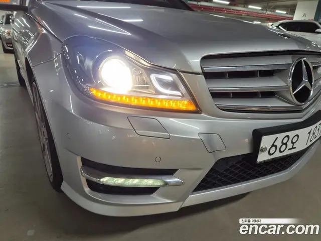 Mercedes-Benz C-Class 2013 1.8 автомат (гидро), миниатюра 4