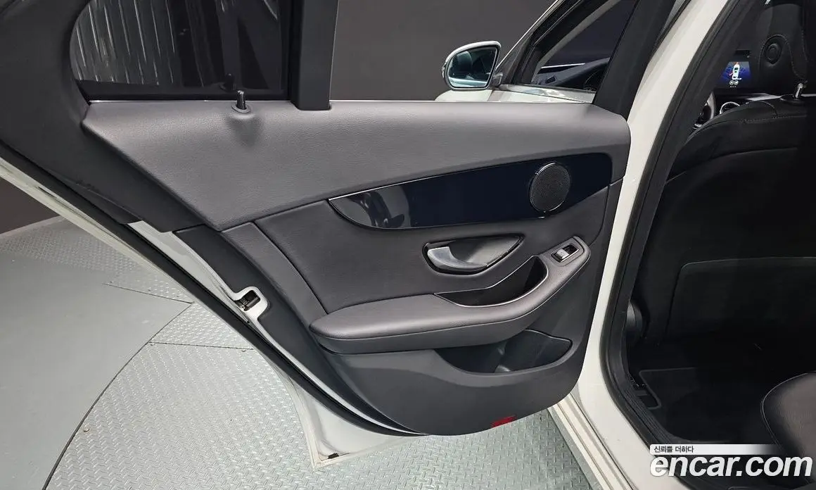 Mercedes-Benz C-Class 2017 1.6 автомат (гидро), фото 15