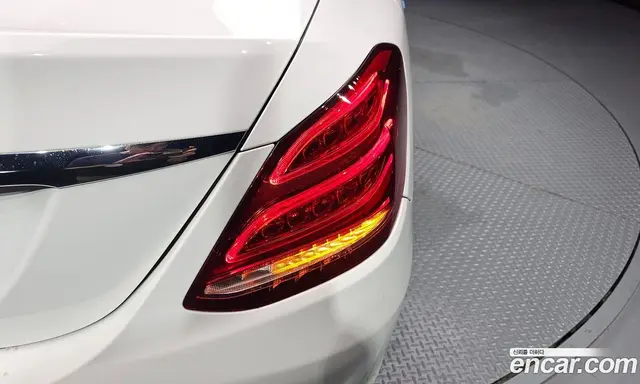 Mercedes-Benz C-Class 2017 1.6 автомат (гидро), миниатюра 9