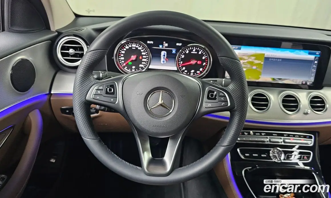 Mercedes-Benz E-Class 2018 2.0 автомат (гидро), фото 18