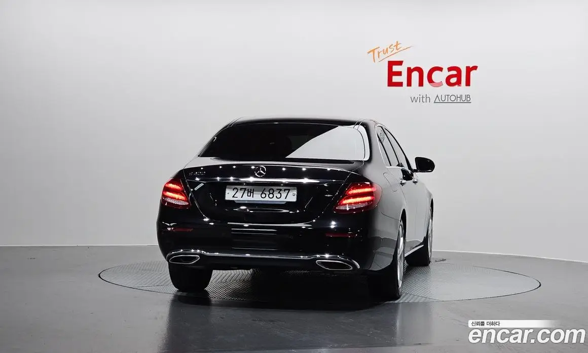 Mercedes-Benz E-Class 2018 2.0 автомат (гидро), фото 3