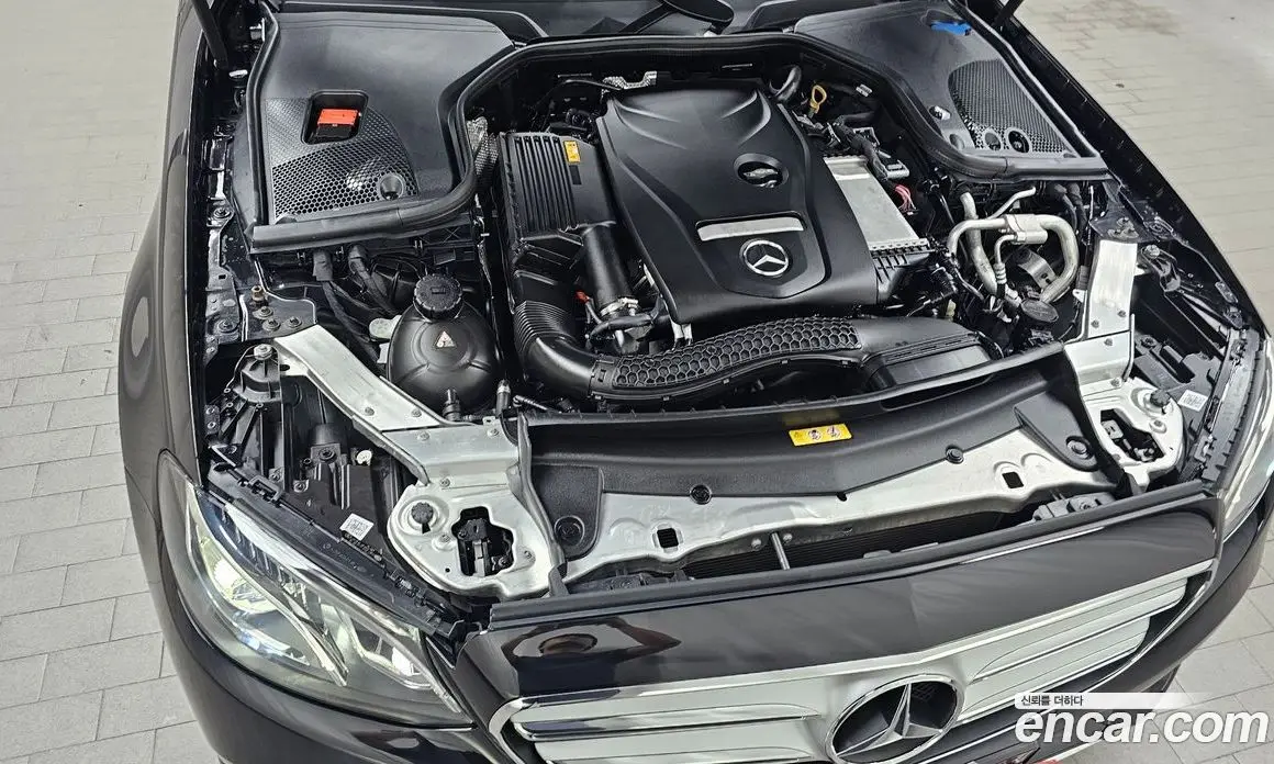 Mercedes-Benz E-Class 2018 2.0 автомат (гидро), фото 5