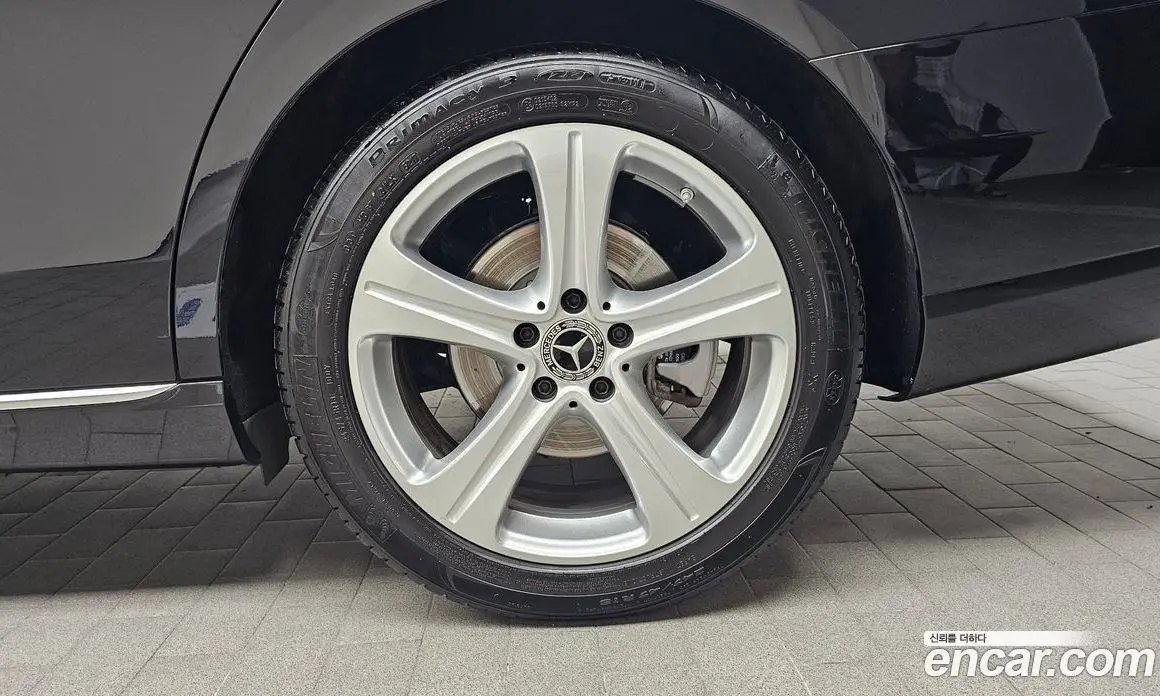 Mercedes-Benz E-Class 2018 2.0 автомат (гидро), фото 6