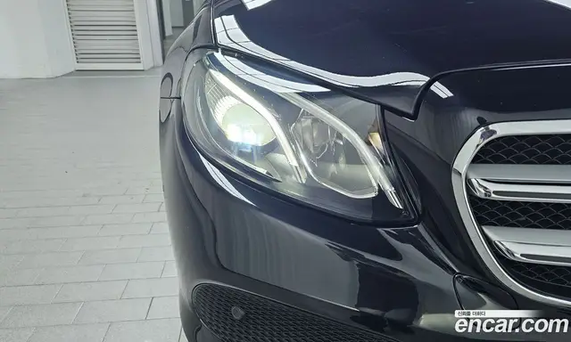 Mercedes-Benz E-Class 2018 2.0 автомат (гидро), миниатюра 7