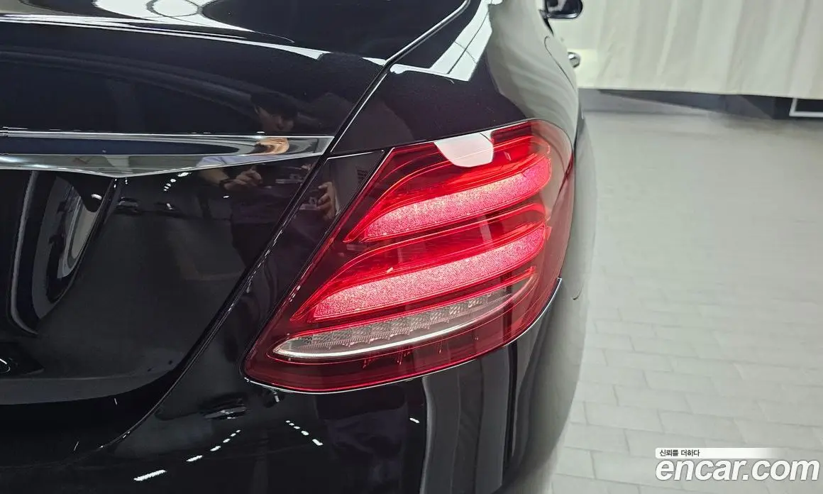 Mercedes-Benz E-Class 2018 2.0 автомат (гидро), фото 8