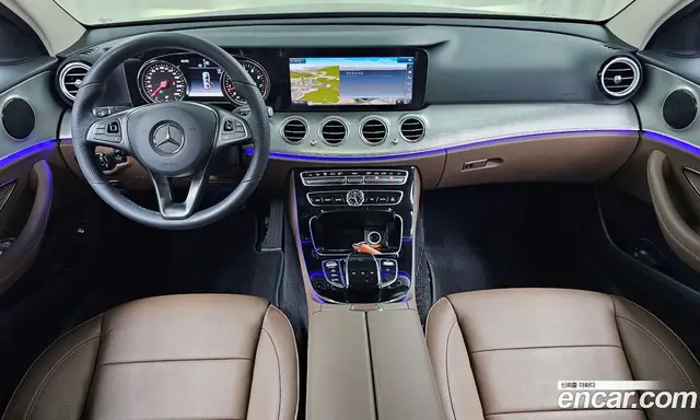 Mercedes-Benz E-Class 2018 2.0 автомат (гидро), миниатюра 9