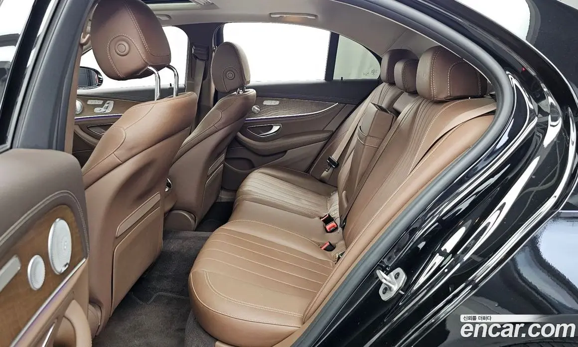Mercedes-Benz E-Class 2020 2.0 автомат (гидро), фото 16