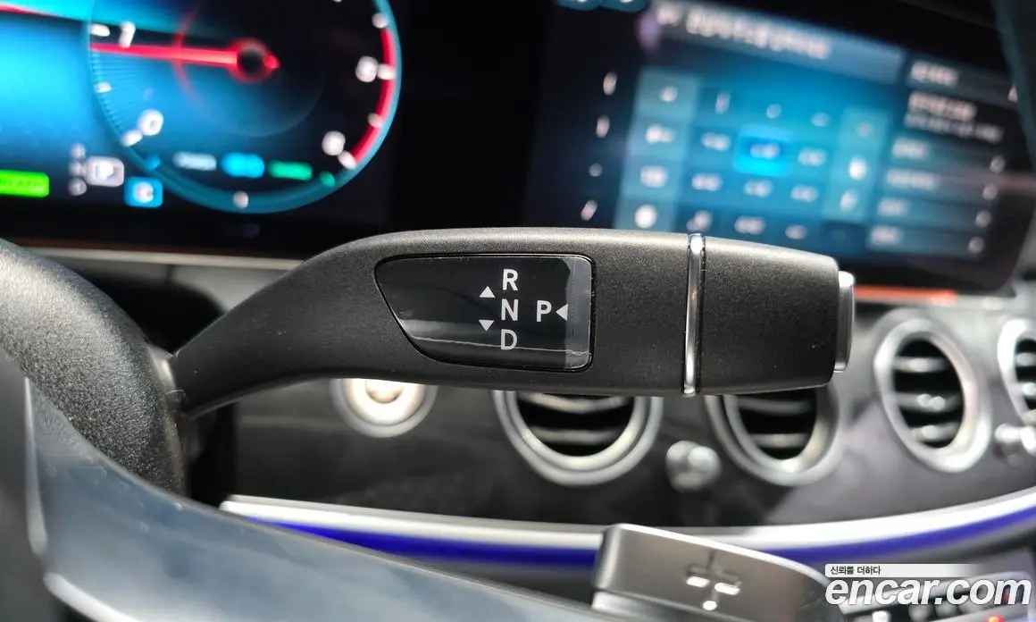 Mercedes-Benz E-Class 2023 1.9 автомат (гидро), фото 12