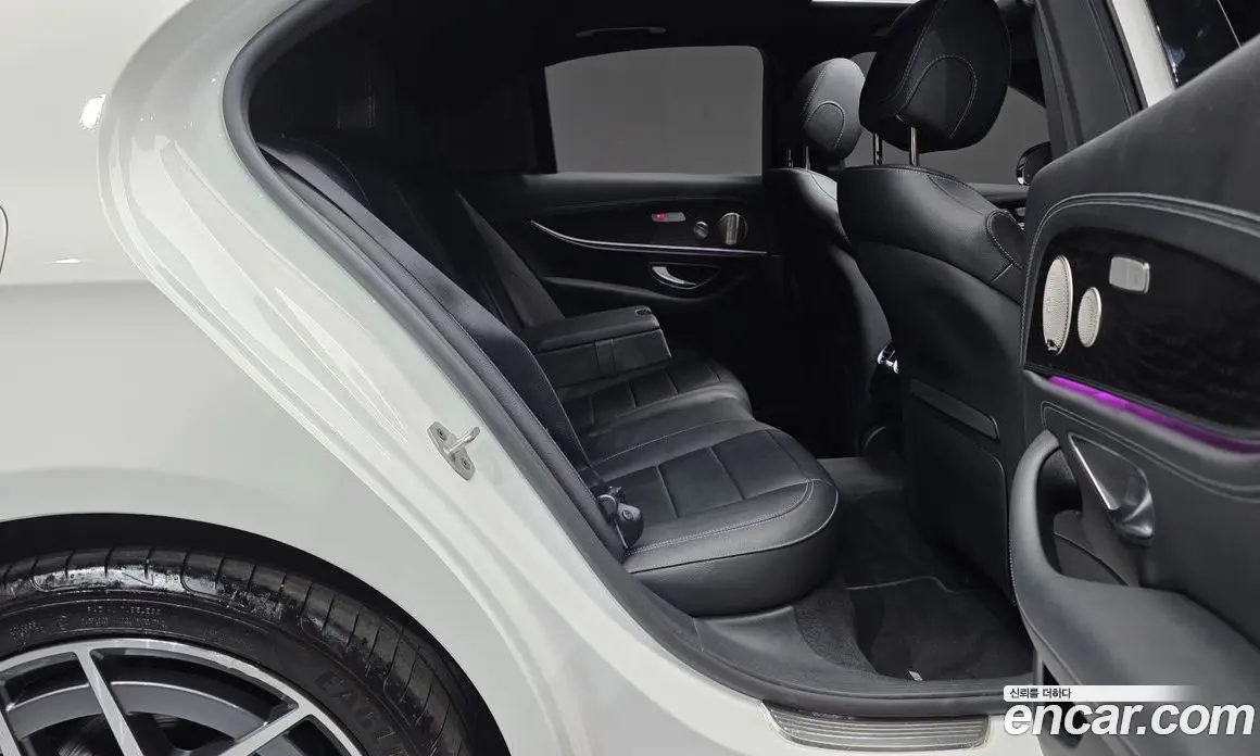 Mercedes-Benz E-Class 2023 1.9 автомат (гидро), фото 17