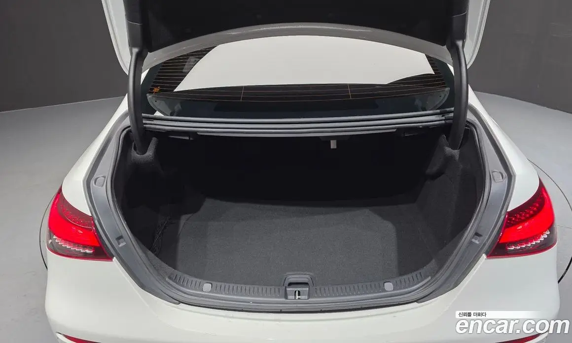 Mercedes-Benz E-Class 2023 1.9 автомат (гидро), фото 23