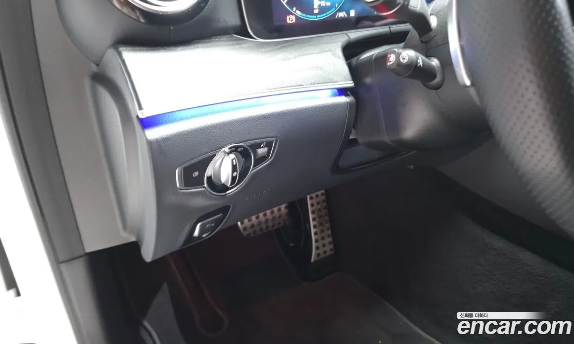 Mercedes-Benz E-Class 2023 1.9 автомат (гидро), фото 25