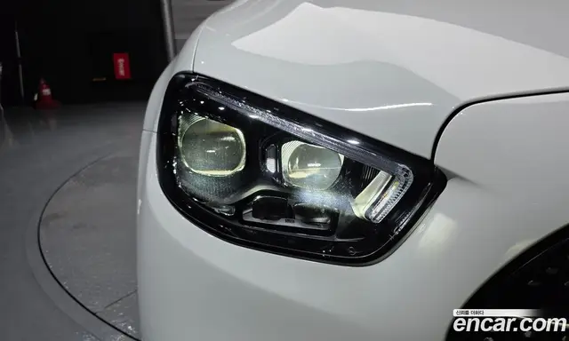 Mercedes-Benz E-Class 2023 1.9 автомат (гидро), миниатюра 8