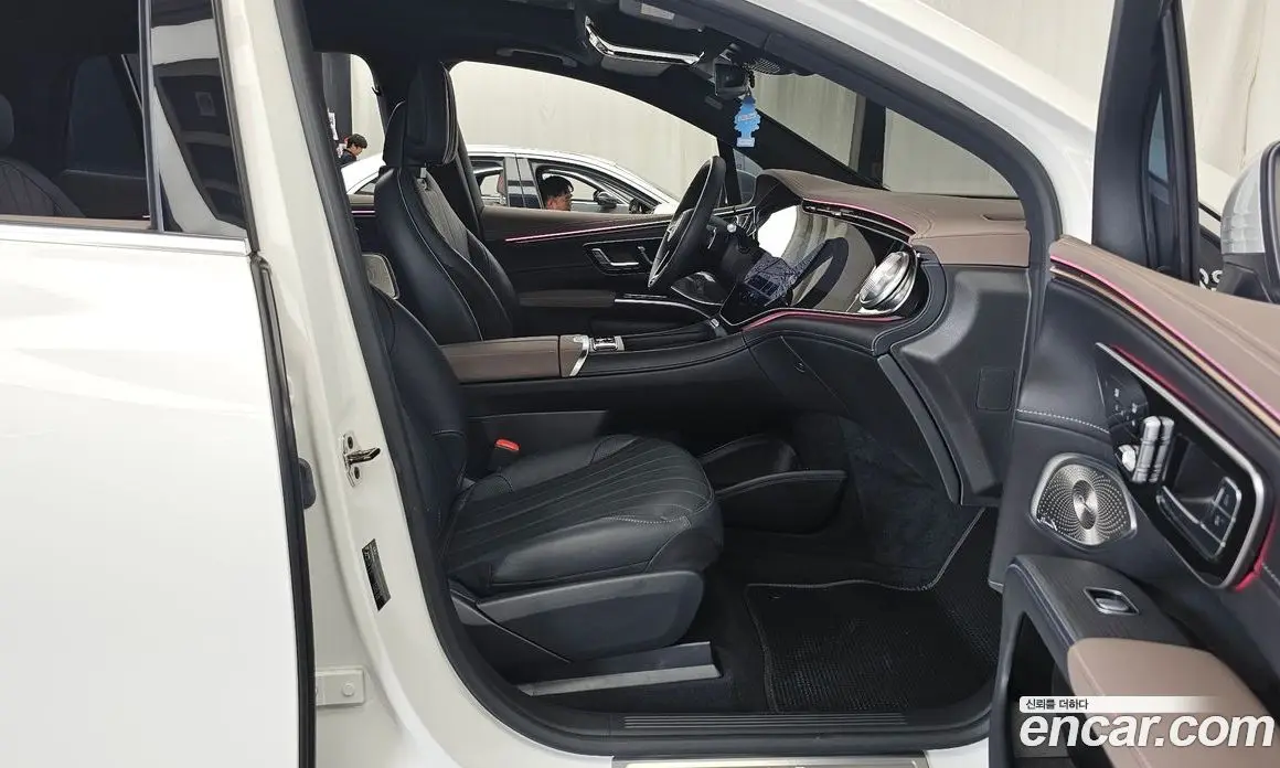 Mercedes-Benz EQS 2024 0.3 автомат (гидро), фото 17