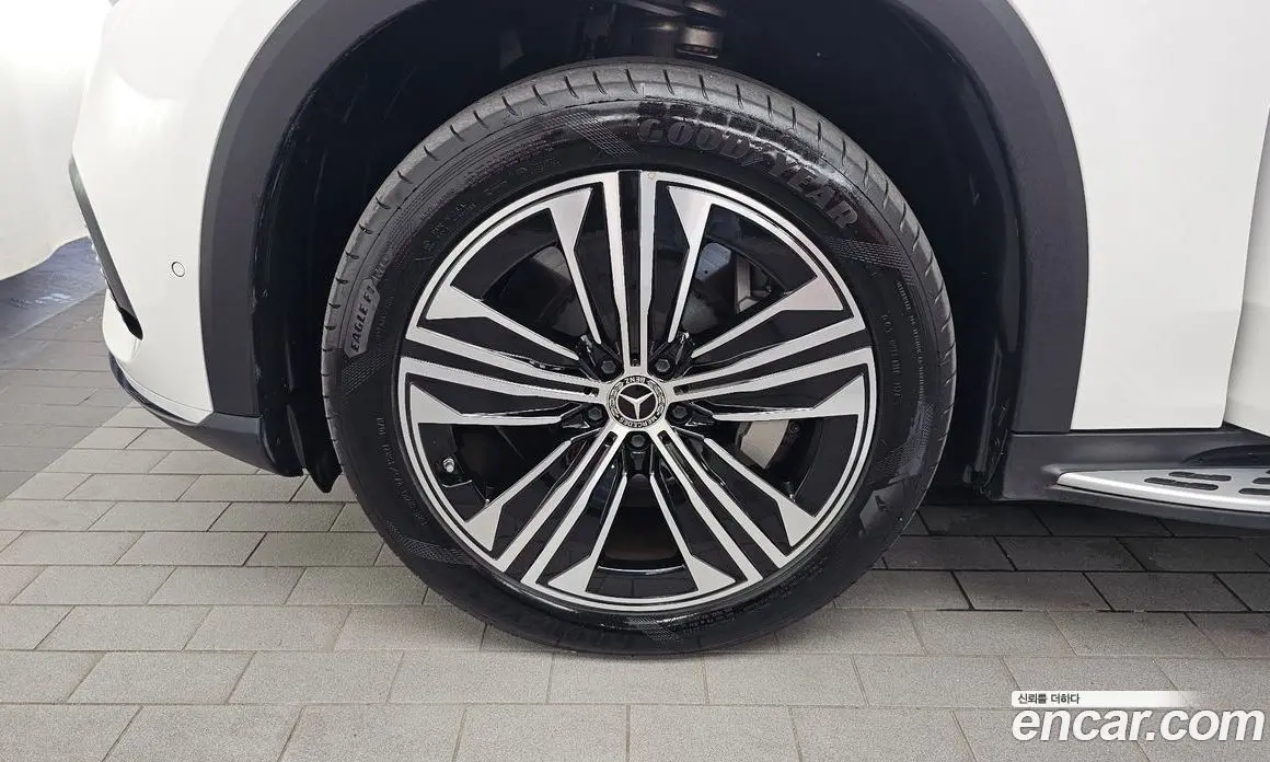 Mercedes-Benz EQS 2024 0.3 автомат (гидро), фото 5