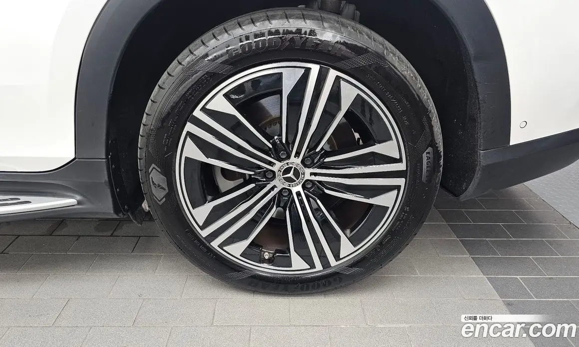 Mercedes-Benz EQS 2024 0.3 автомат (гидро), фото 7
