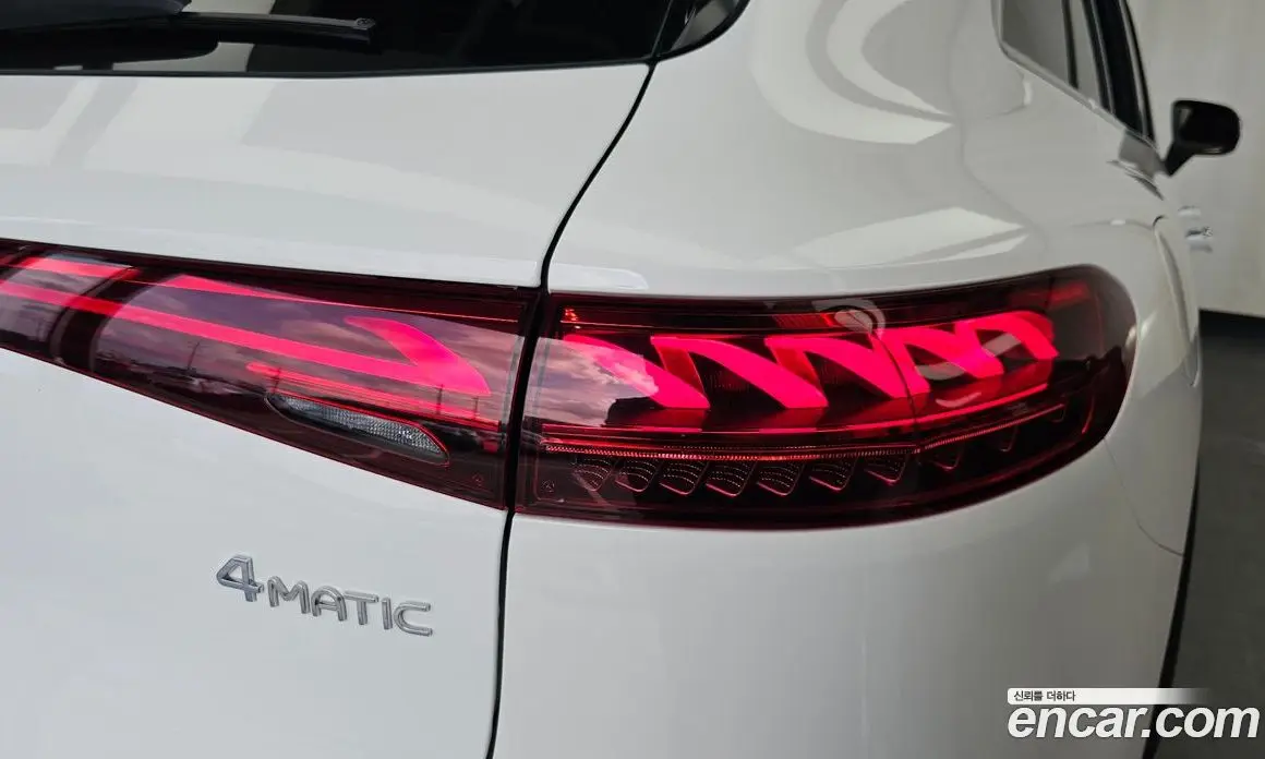 Mercedes-Benz EQS 2024 0.3 автомат (гидро), фото 9