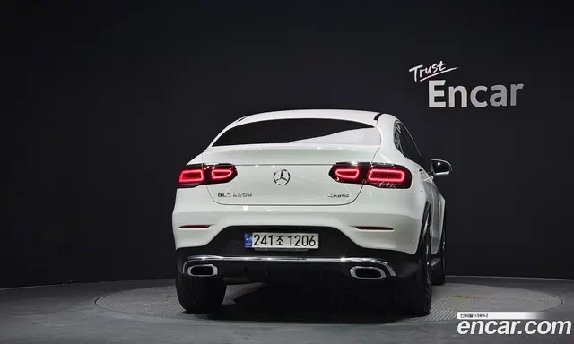 Mercedes-Benz GLC-Class 2023 1.9 автомат (гидро), миниатюра 4