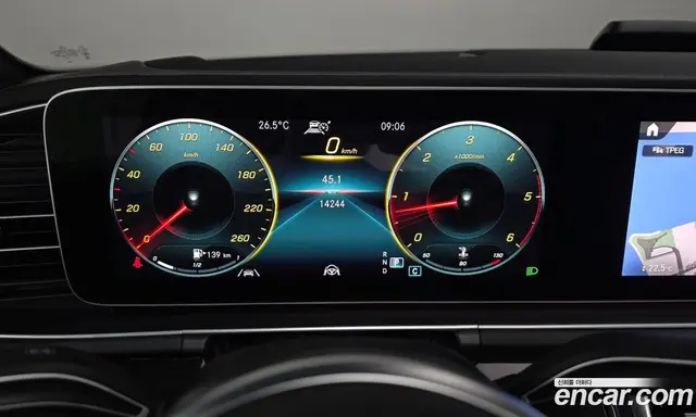 Mercedes-Benz GLE-Class 2023 2.9 автомат (гидро), миниатюра 8
