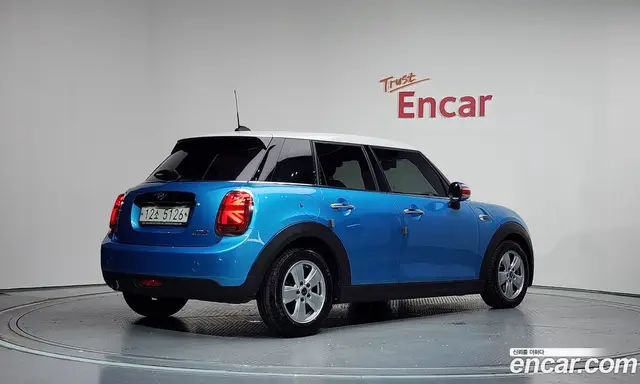 Mini Cooper 2019 1.5 автомат (гидро), миниатюра 2