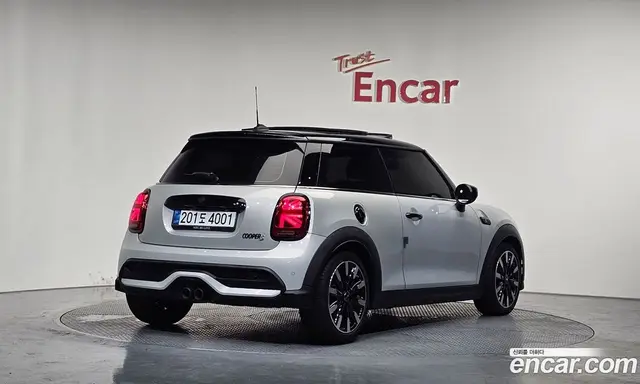 Mini Cooper 2021 2.0 автомат (гидро), миниатюра 2