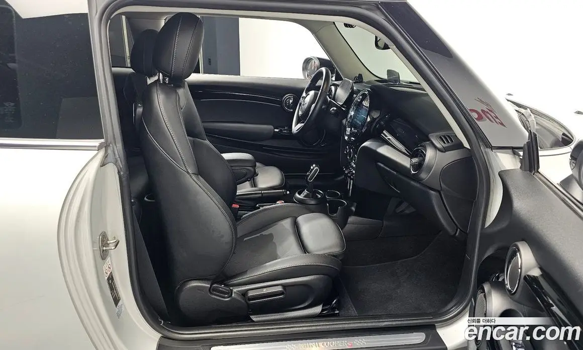 Mini Cooper 2021 2.0 автомат (гидро), фото 16