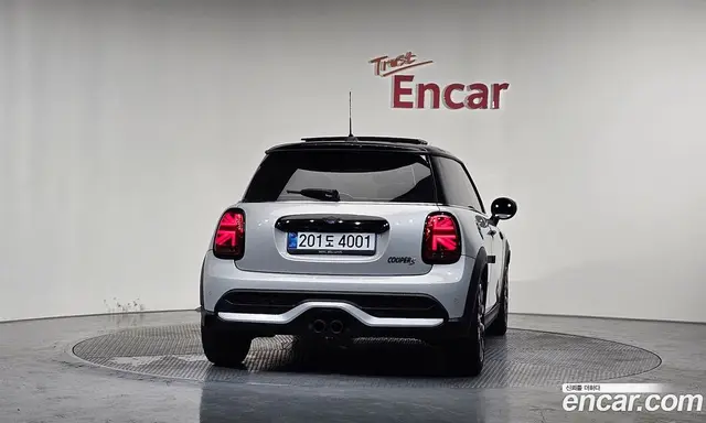 Mini Cooper 2021 2.0 автомат (гидро), миниатюра 4