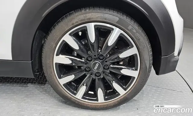 Mini Cooper 2021 2.0 автомат (гидро), миниатюра 7