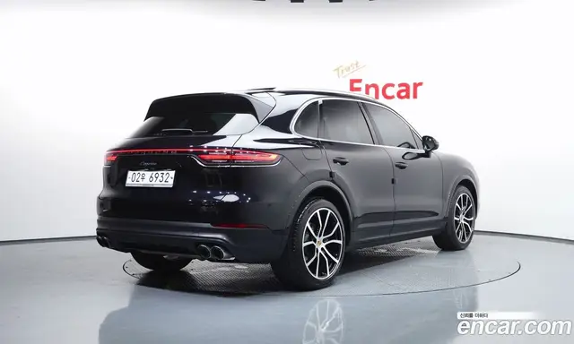 Porsche Cayenne 2019 3.0 автомат (гидро), миниатюра 2