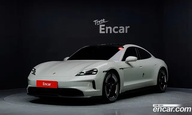 Porsche Taycan, 2024, 28 594 км