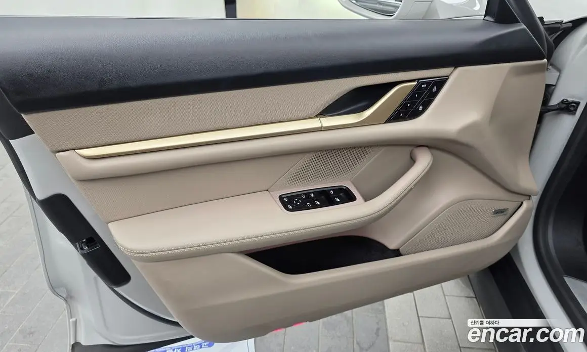 Porsche Taycan 2024 0.1 автомат (гидро), фото 14