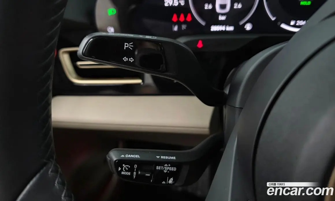Porsche Taycan 2024 0.1 автомат (гидро), фото 33