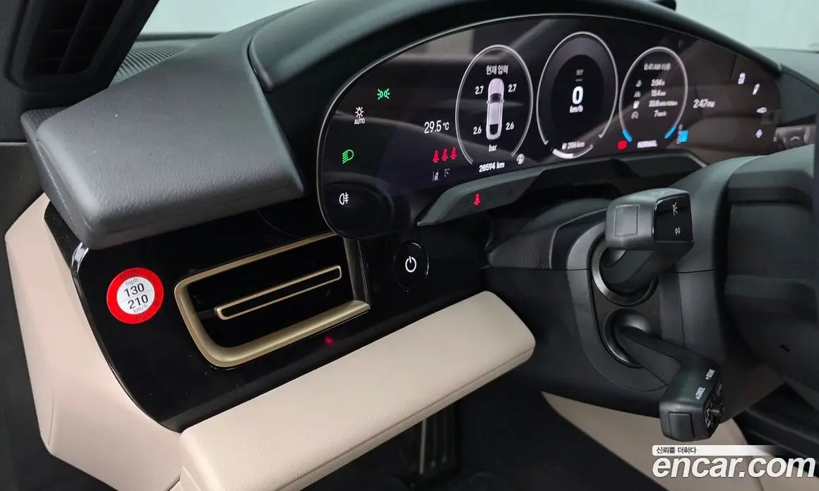 Porsche Taycan 2024 0.1 автомат (гидро), фото 34