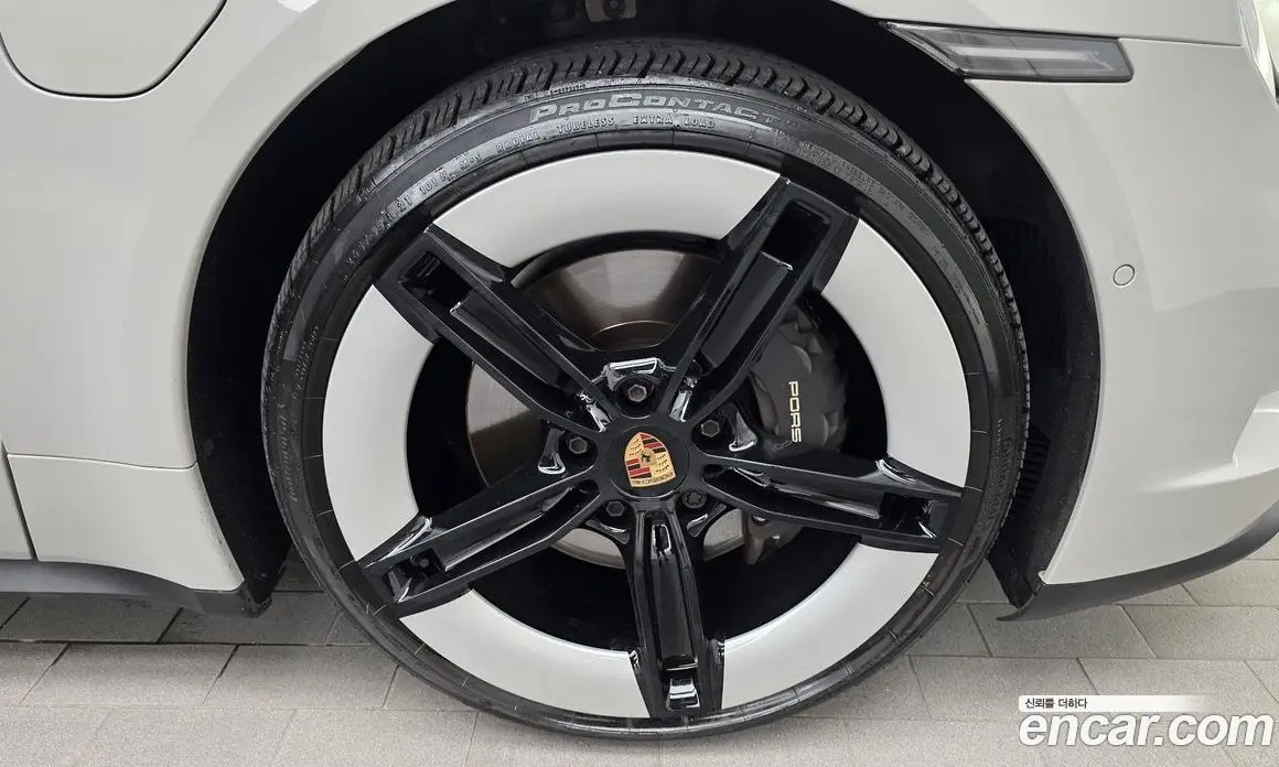 Porsche Taycan 2024 0.1 автомат (гидро), фото 7