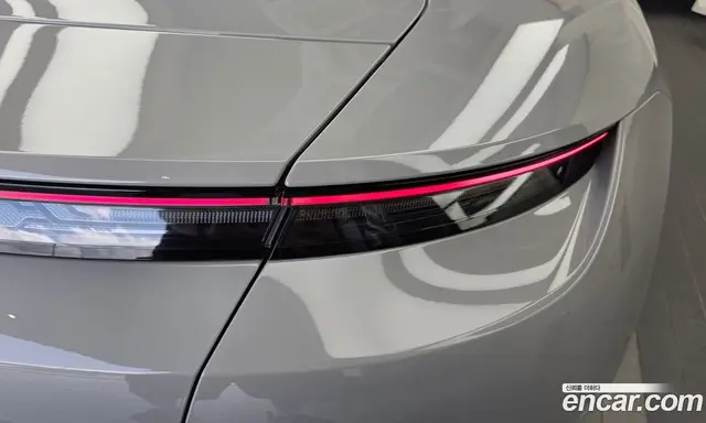 Porsche Taycan 2024 0.1 автомат (гидро), миниатюра 9