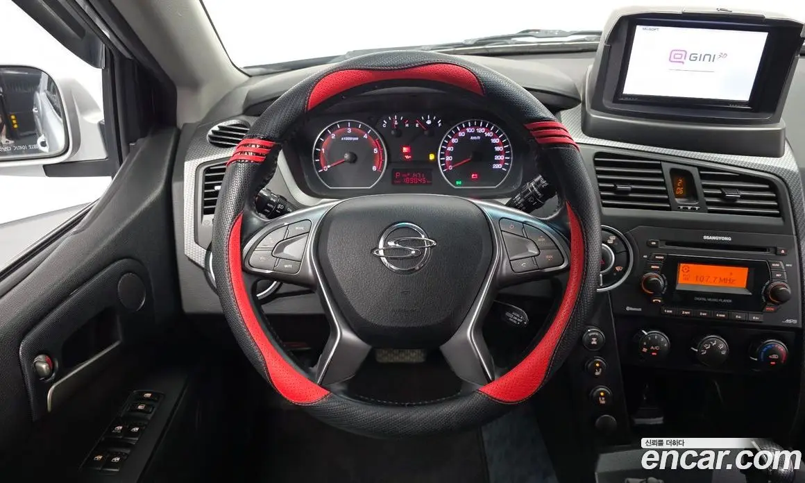 SsangYong Korando 2015 2.0 автомат (гидро), фото 13