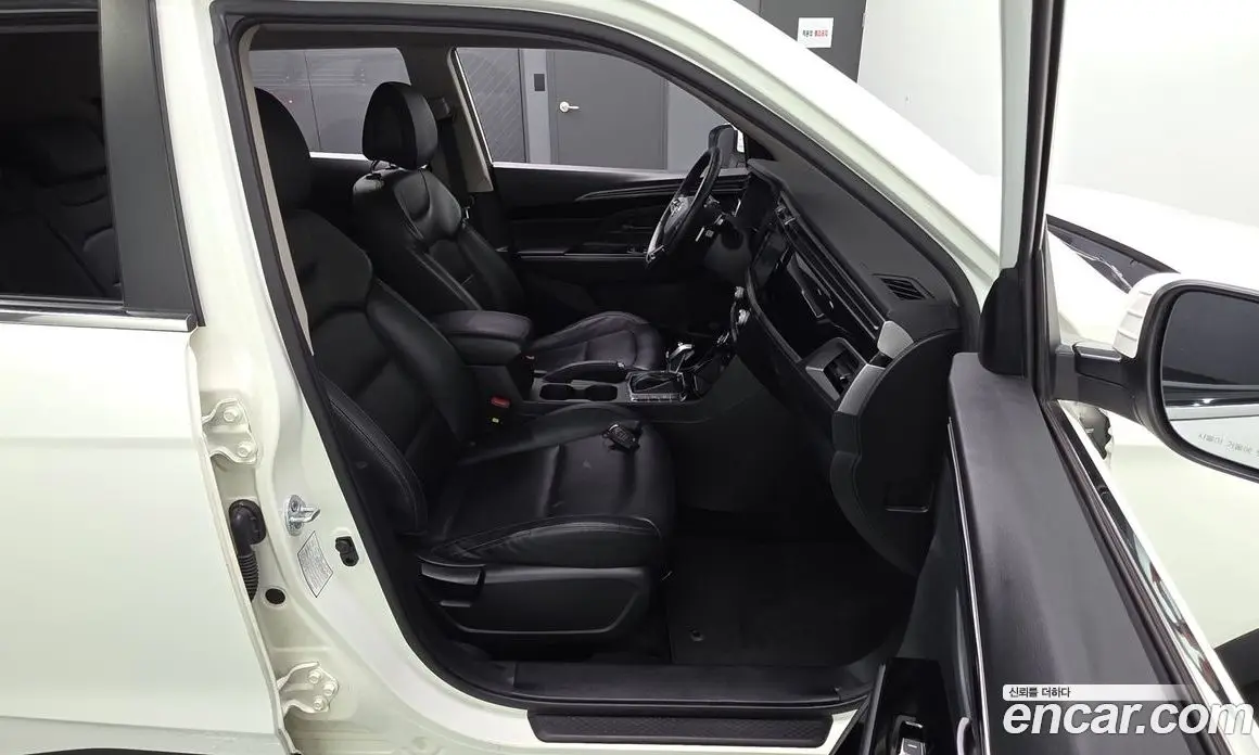 SsangYong Korando 2019 1.6 автомат (гидро), фото 12