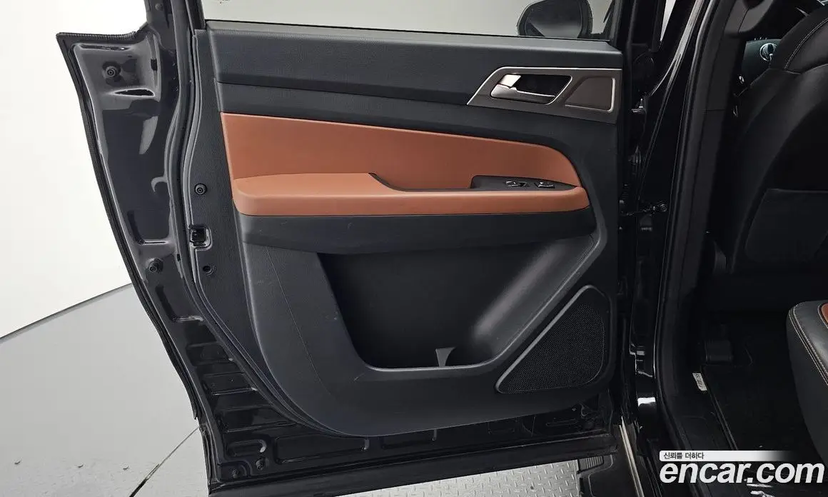 SsangYong Rexton 2019 2.2 автомат (гидро), фото 15
