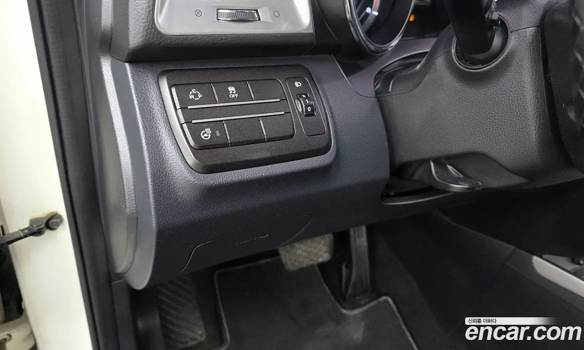 SsangYong TIBOLI 2015 1.6 автомат (гидро), фото 18