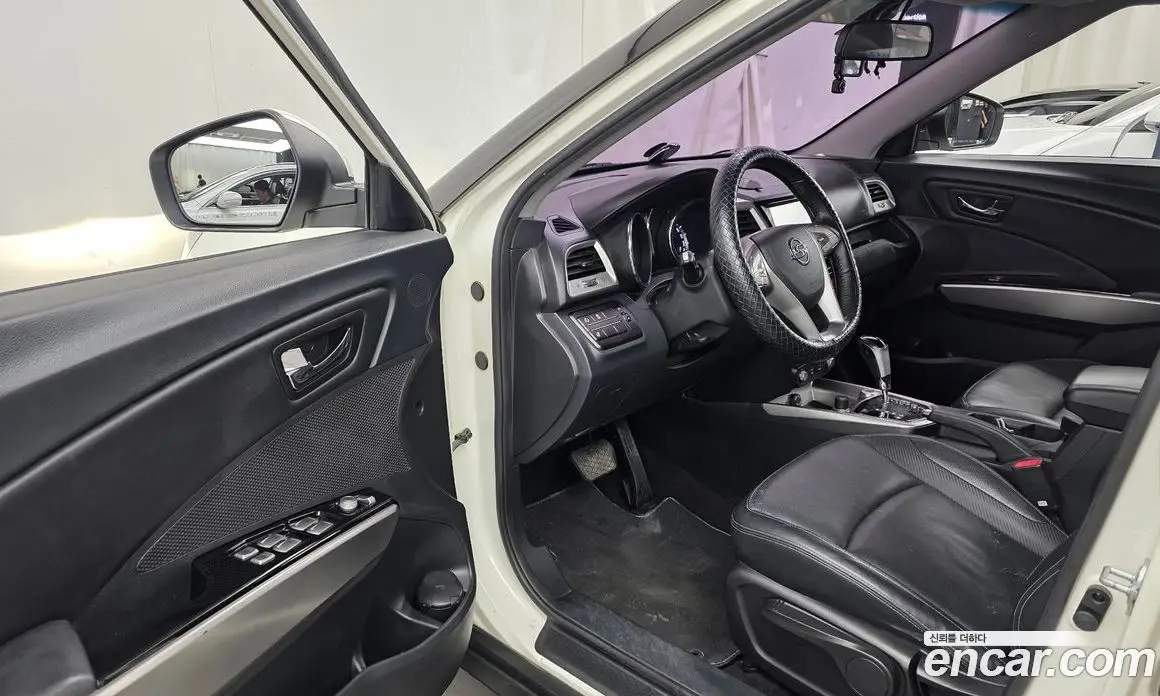 SsangYong TIBOLI 2015 1.6 автомат (гидро), фото 10