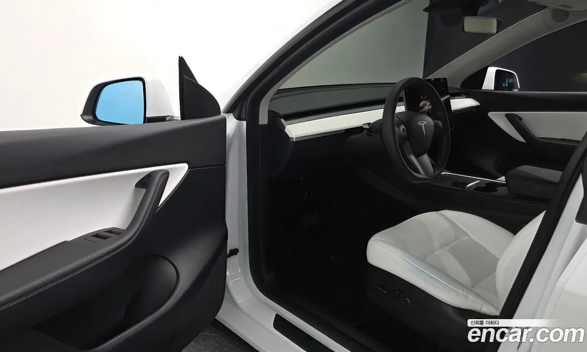 Tesla Model Y 2022 0.2 автомат (гидро), фото 12