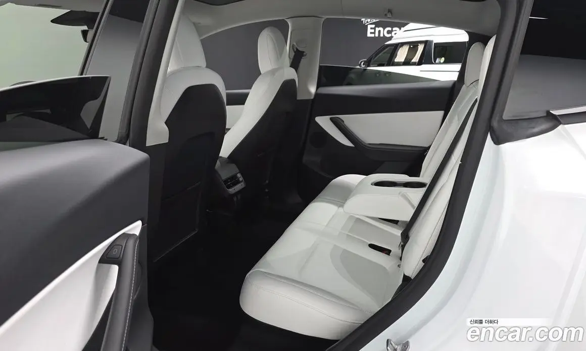 Tesla Model Y 2022 0.2 автомат (гидро), фото 17