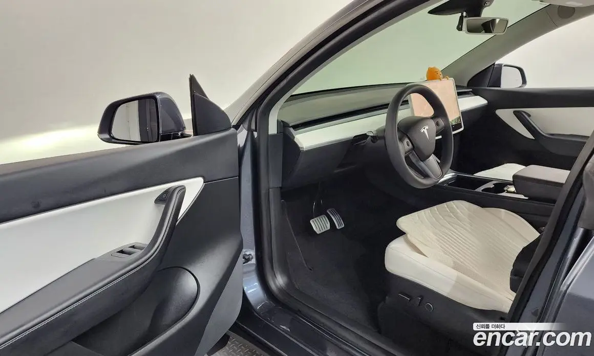 Tesla Model Y 2022 0.2 автомат (гидро), фото 13