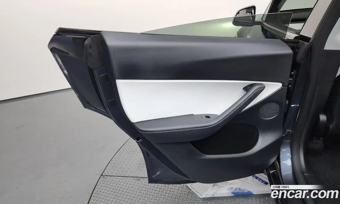 Tesla Model Y 2022 0.2 автомат (гидро), фото 15